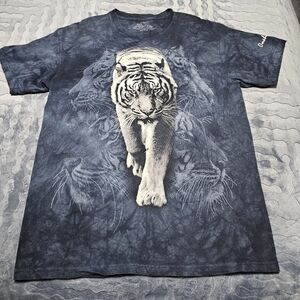 White Tiger by The Mountain